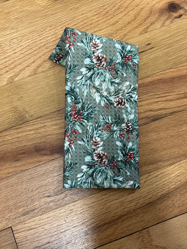 Pine Cones & Berries Eco-Dishtowel