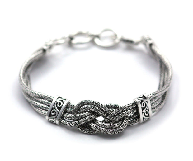 Indiri Collection DEWI Infinity Knot Wheat Chain Bracelet